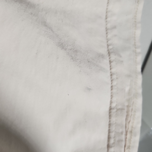 4 Hunnid crop top size XL Graphic tshirt note has spots and light pilling - Picture 3 of 8